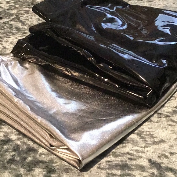 BUNDLE 2 Patent leather biker short, bundle - Picture 5 of 12